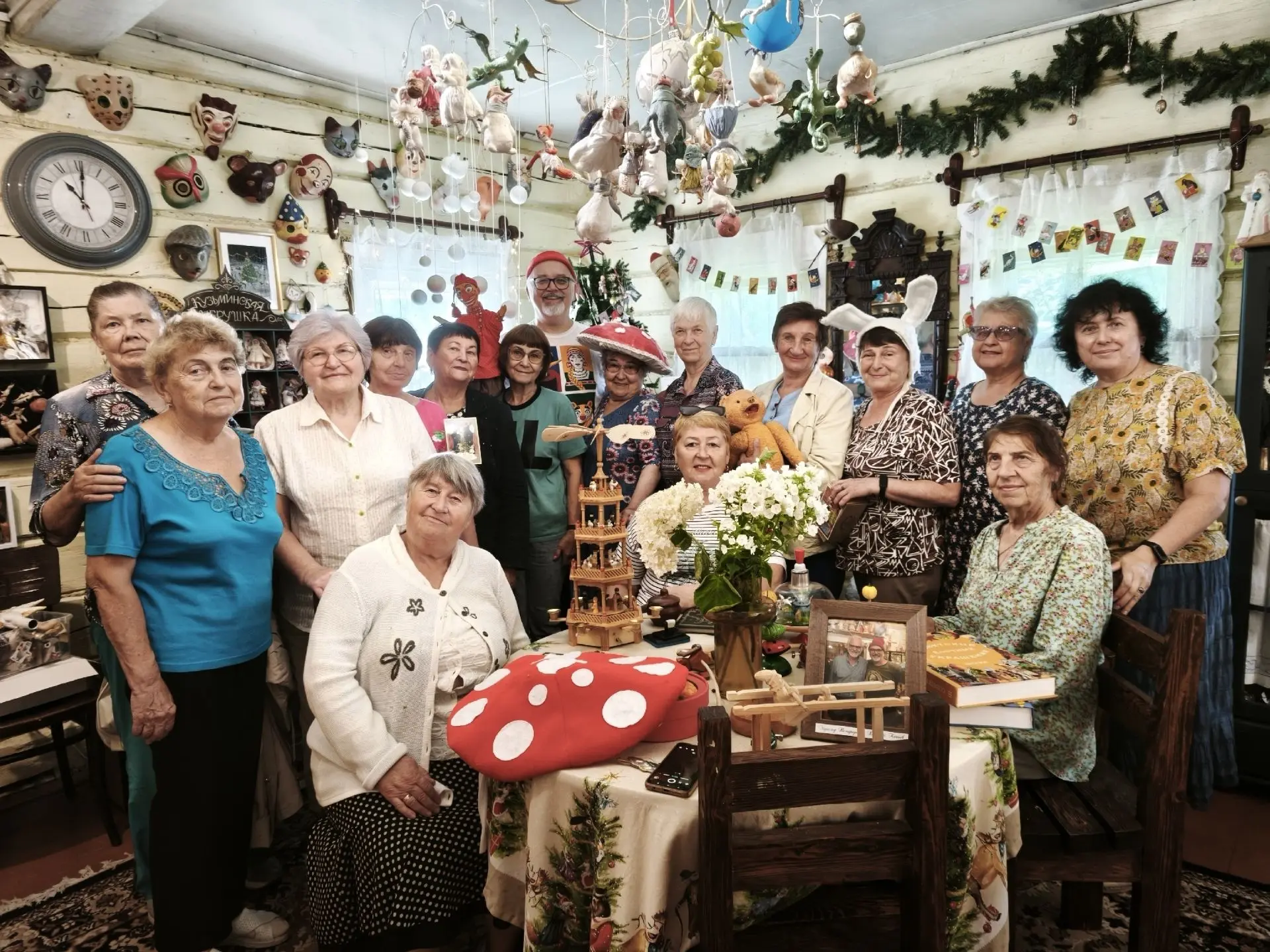 Вязниковские пенсионеры активно путешествуют
 
🌼Пенсионеры Вязниковского комплексного центра с удов