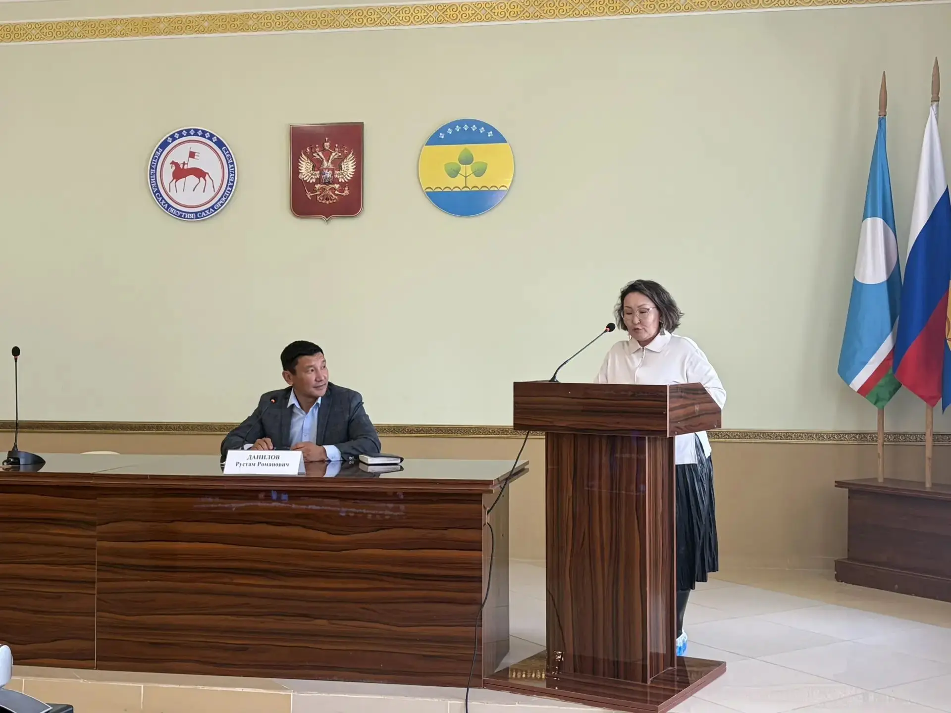 Чурапчы улууһун баһылыгын бастакы солбуйааччы Рустам Данилов улуус дьаһалтатын планерка...