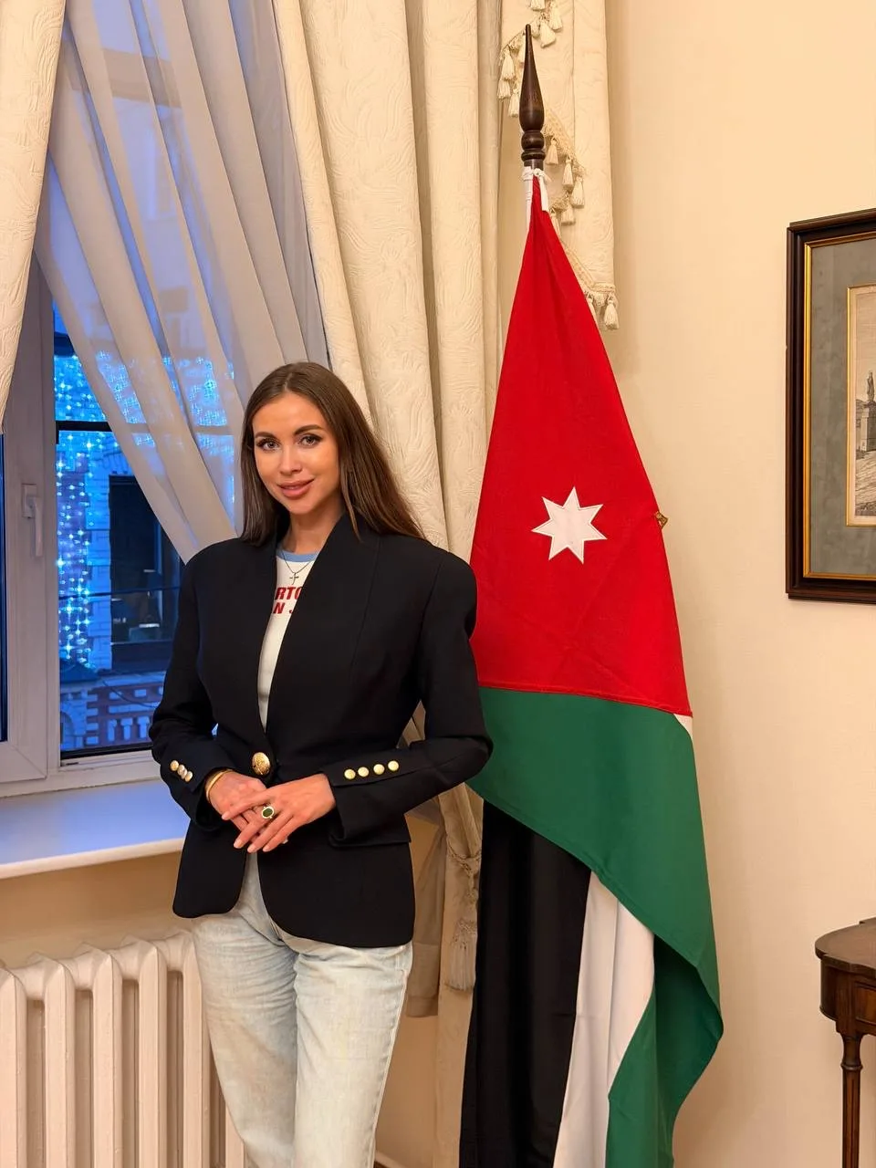 Привет всем! Сегодня я в иорданском посольстве 🇯🇴, и не просто так, а по очень "важно...