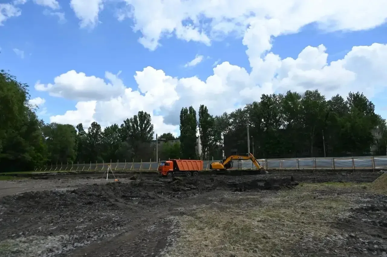 🏗️ В Пензе начали строить новый ФОК на улице Медицинской