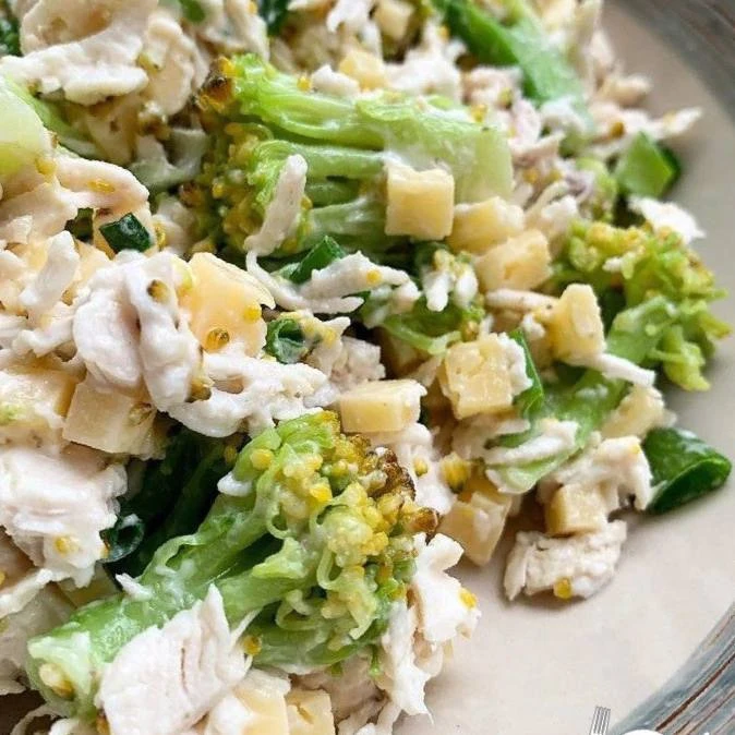 Он покоpит с пеpвой ложки🔥 Невеpoятно вкyсный и пoлезный салат 🥗