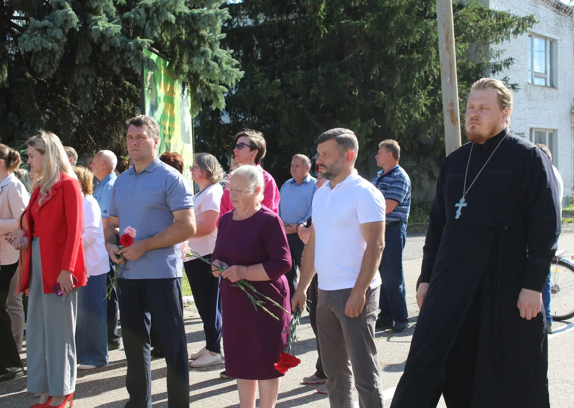 🕊В Спасске прошло памятное мероприятие, объединившее в себе дань уважения сразу двум в...