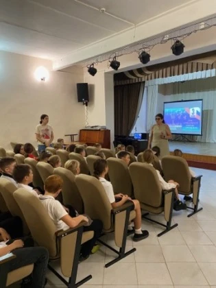 🕯3 сентября в нашей школе прошла акция памяти, посвящённая Дню солидарности в борьбе с...