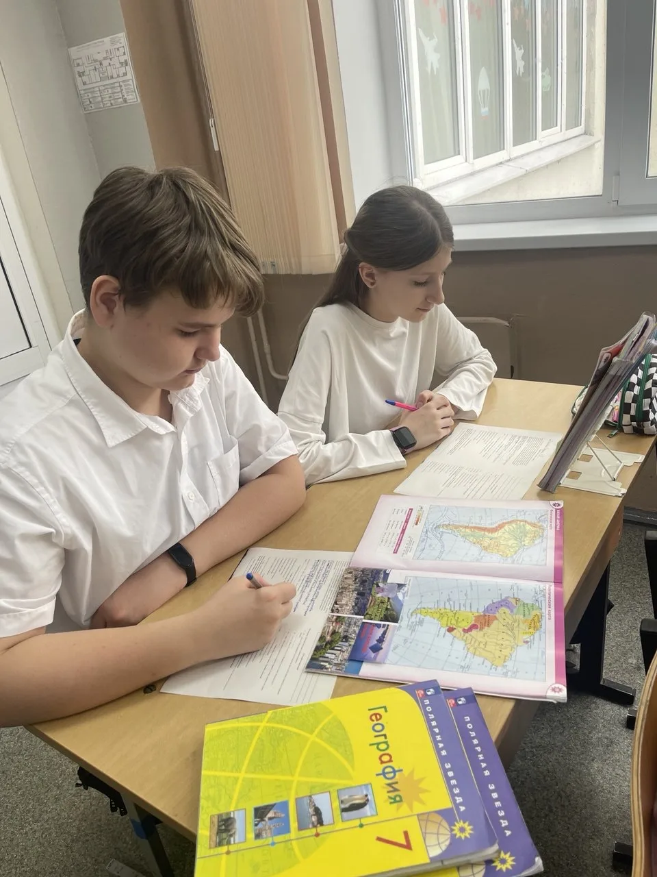 🗺️В рамках недели естественно-научного цикла Анастасия Юрьевна Мазалова провела невероятный открытый