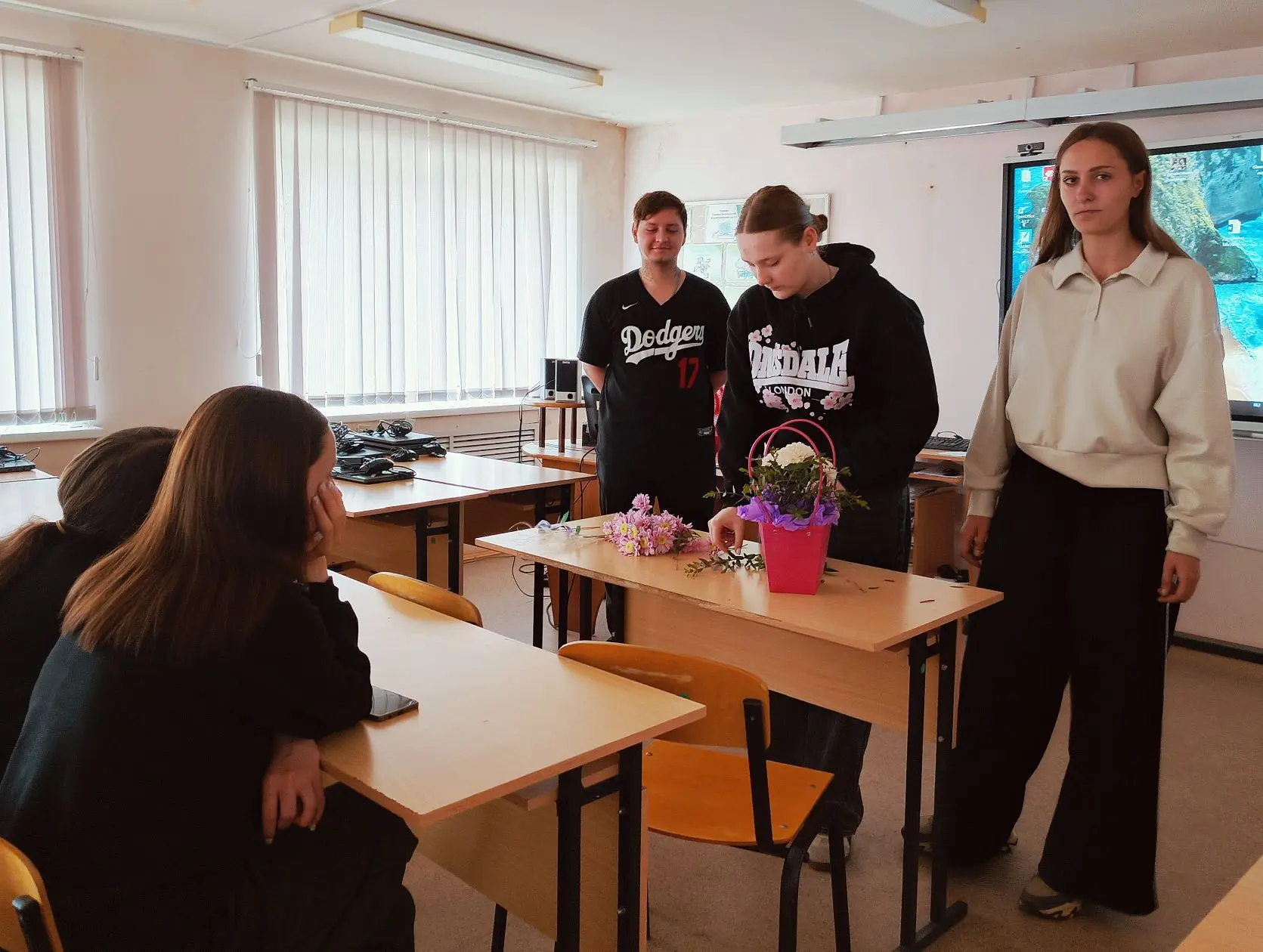 🌼 Мастер-класс «Цветочная фантазия»: праздник творчества и предпринимательства  26 мая, в День росси