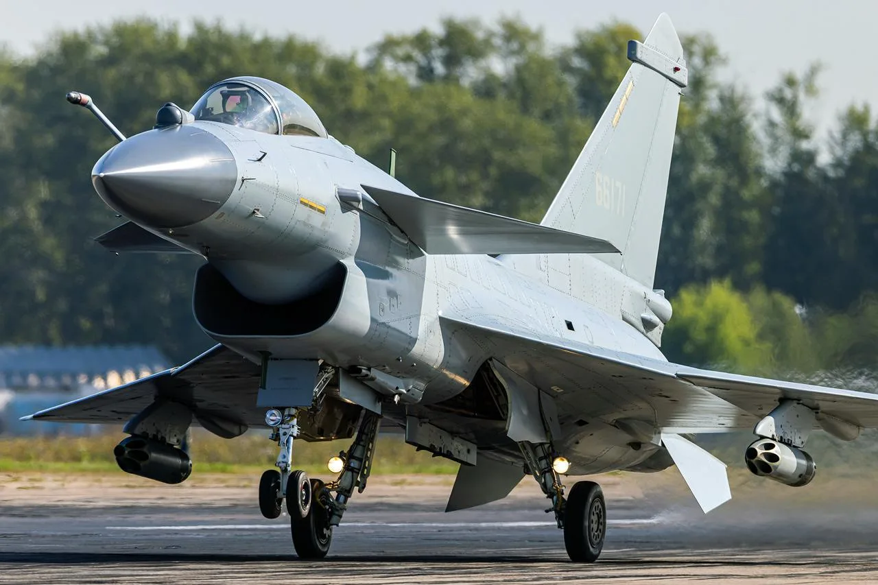 🇮🇩🇨🇳 Индонезия продолжает рассматривать покупку китайских истребителей J-10C