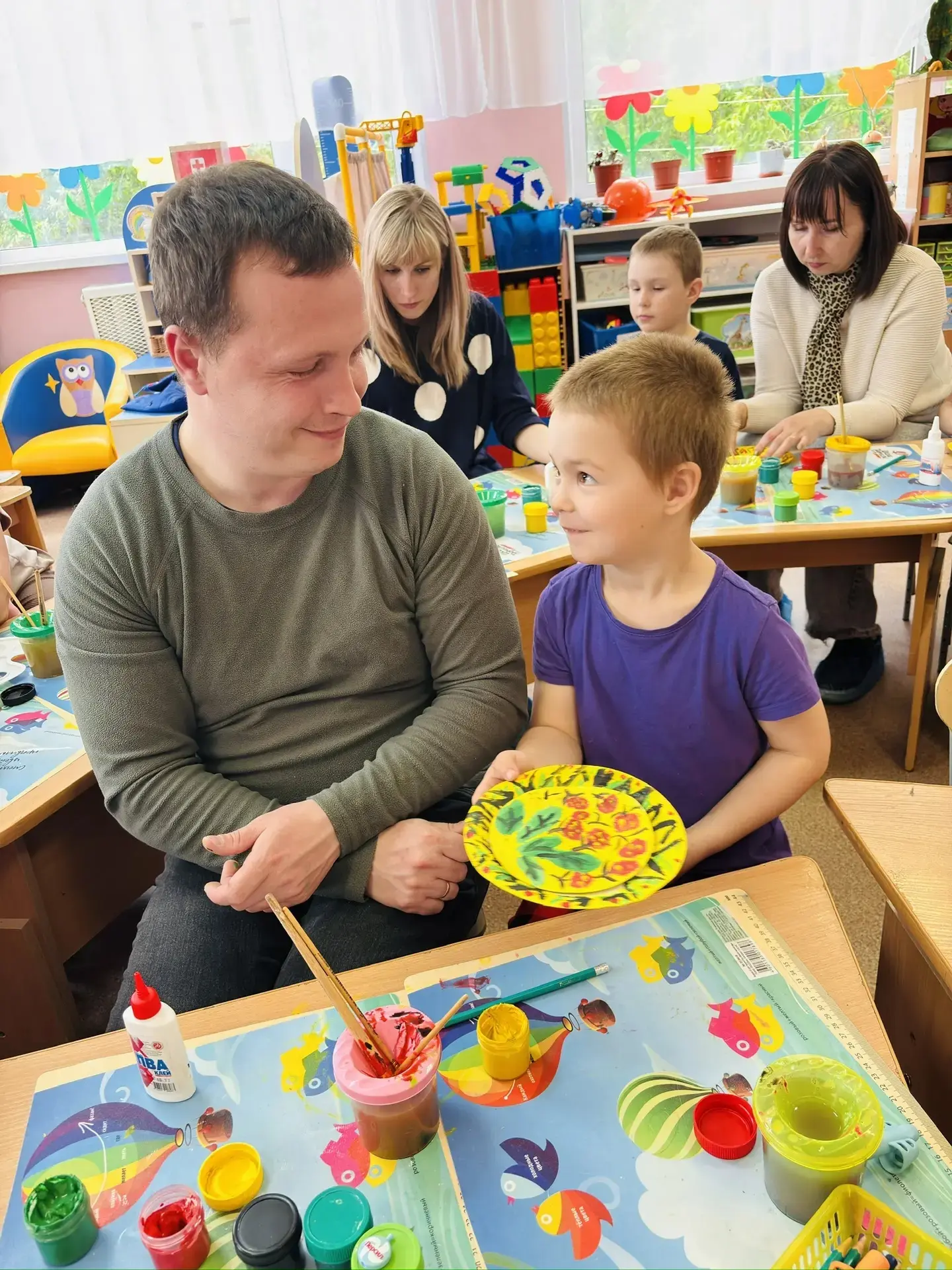 В группе «Пчелки» состоялся увлекательный мастер-класс для родителей и детей под назван...