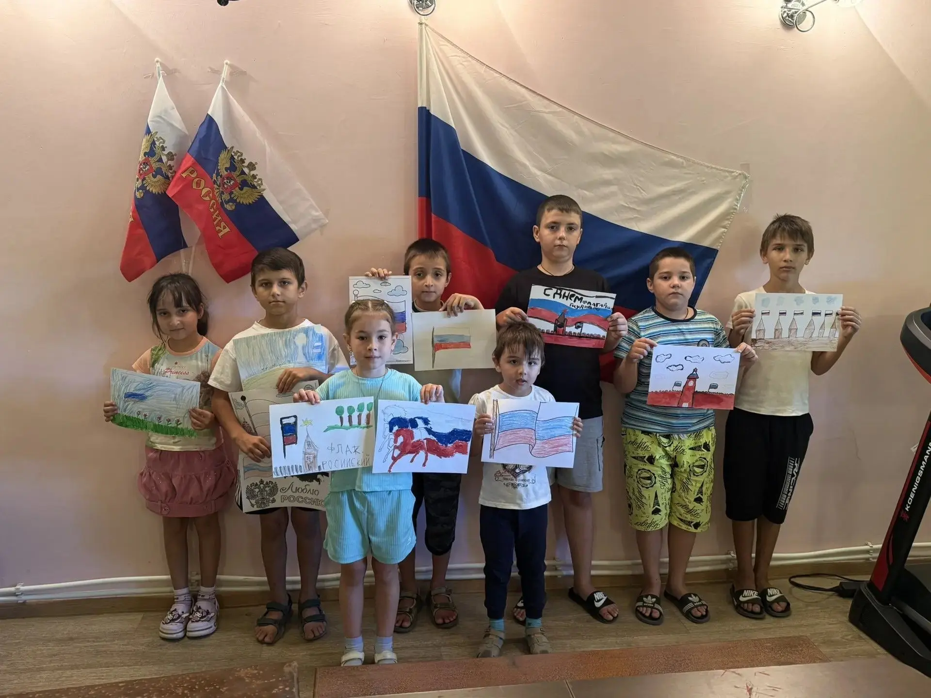 В Приютненском комплексном центре социального обслуживания прошло мероприятие, посвящен...