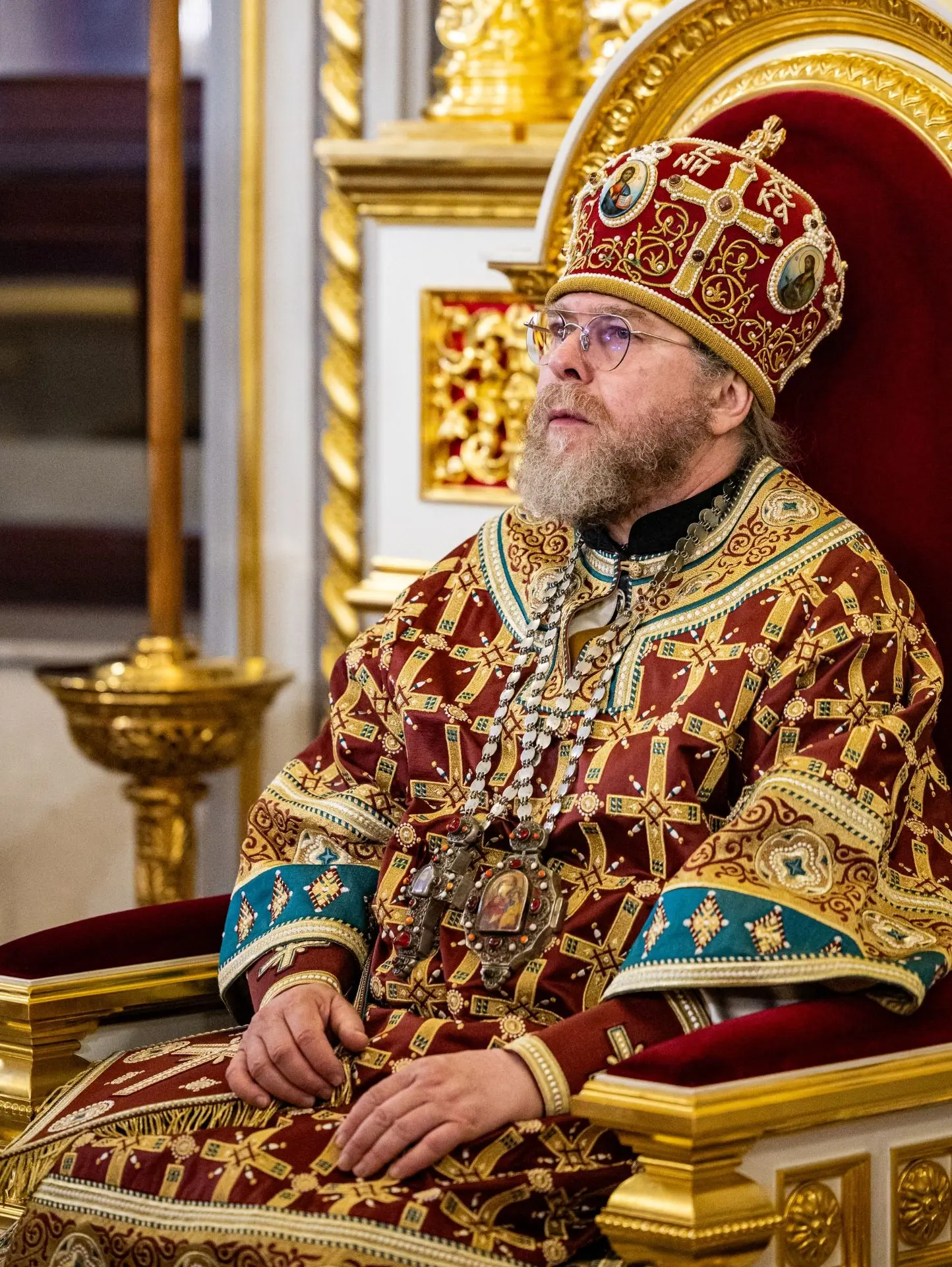 Если мы хотим быть с Богом, Бог открывает нам этот путь в милосердии. Будьте милостивы ...