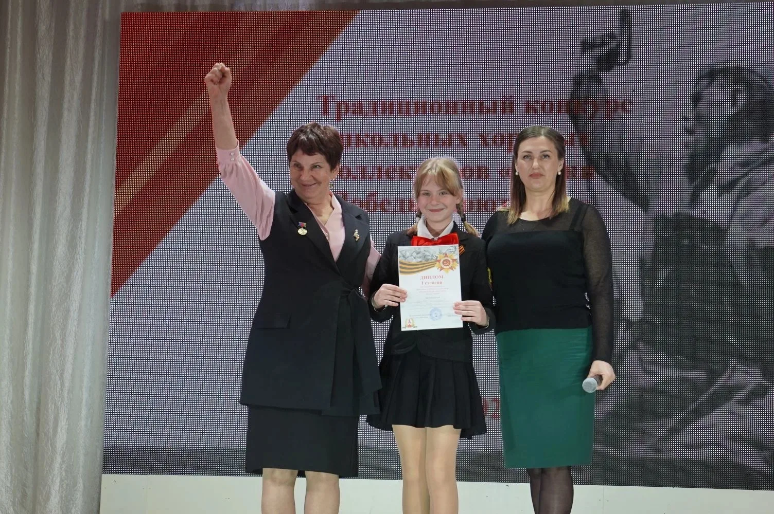 В Тихорецком районе прошёл муниципальный конкурс хоровых коллективов «Песни Победы — поют дети!»  4 
