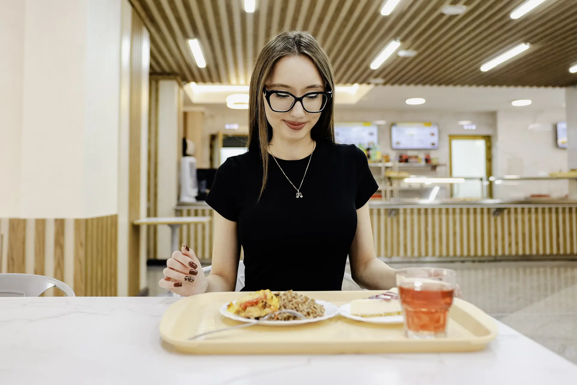 Питание в СтГАУ: вкусно, сытно и по кошельку! 🍽️✨  Порядка 200 рублей — и студент СтГАУ может полноц