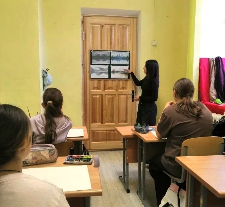 Прошёл открытый урок по композиции в 1 А классе Иглинской ДХШ. Преподаватель Матвеева П...