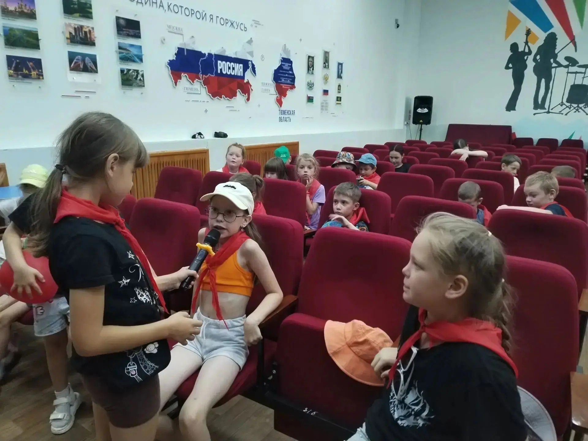 Лето с умом: игра «Безопасное лето» в лагере «Юный тавдинец»! ☀️🏕️

В нашем лагере прошла интеракти
