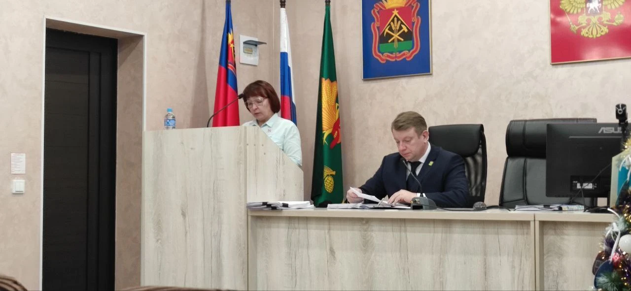 Состоялось очередное заседание Совета народных депутатов Яшкинского муниципального округа.