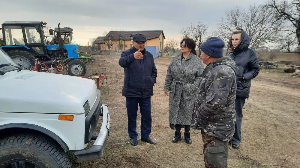 Глава Приволжского района Елена Сафронова посетила крупное крестьянско-фермерское хозяйство в поселк