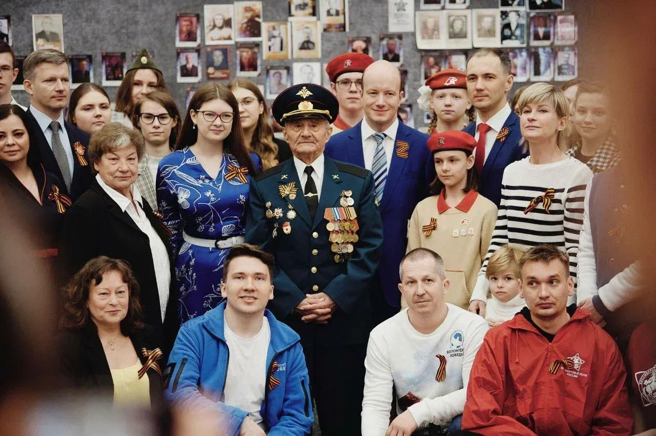 Лидер, который ведёт за собой ⚡  Председатель Центрального штаба «Волонтёров Победы» Ольга Занко под