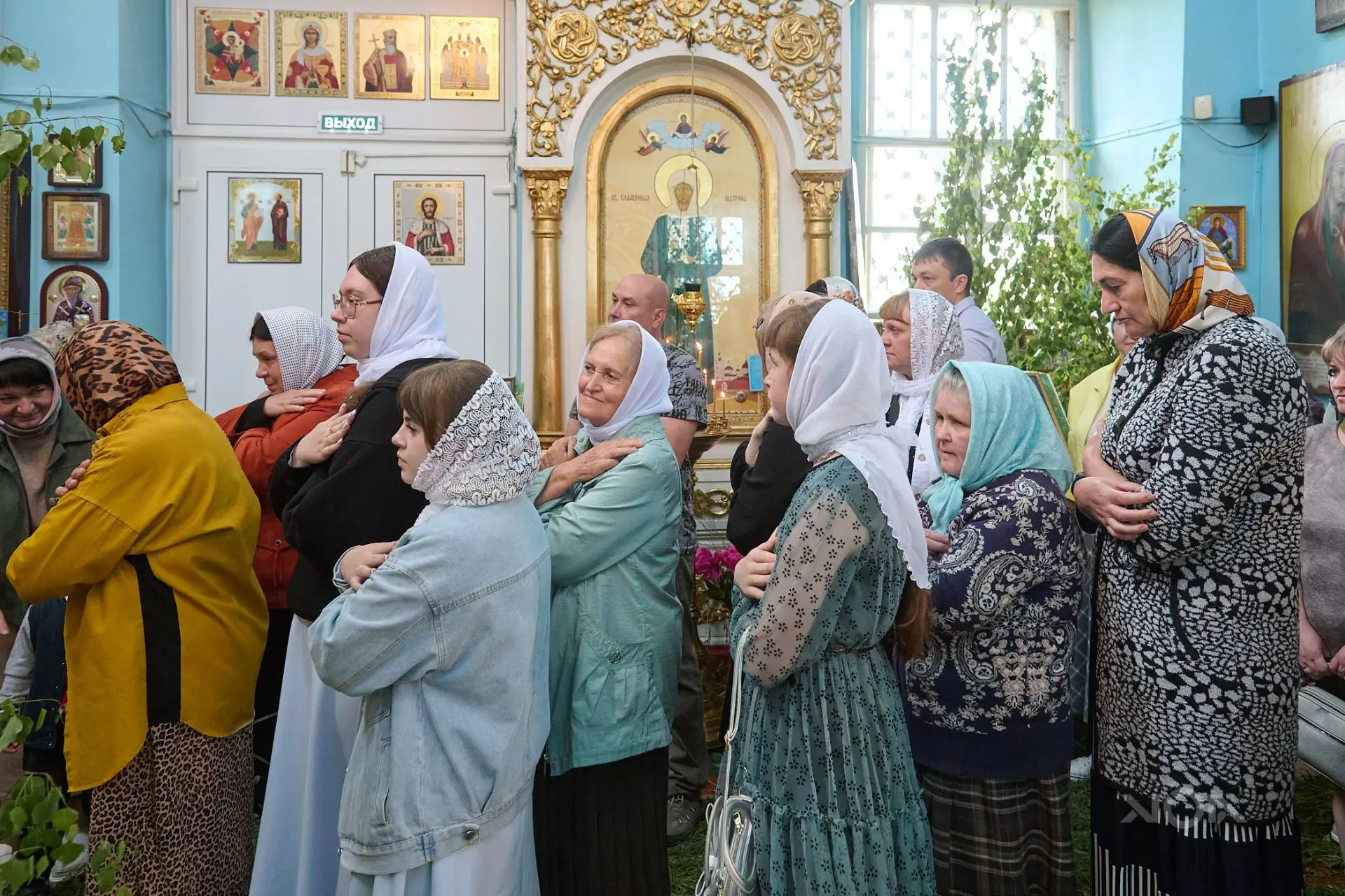 В день Святой Троицы в Троице-Сергиевой церкви села Русский Камешкир состоялось праздничное богослуж