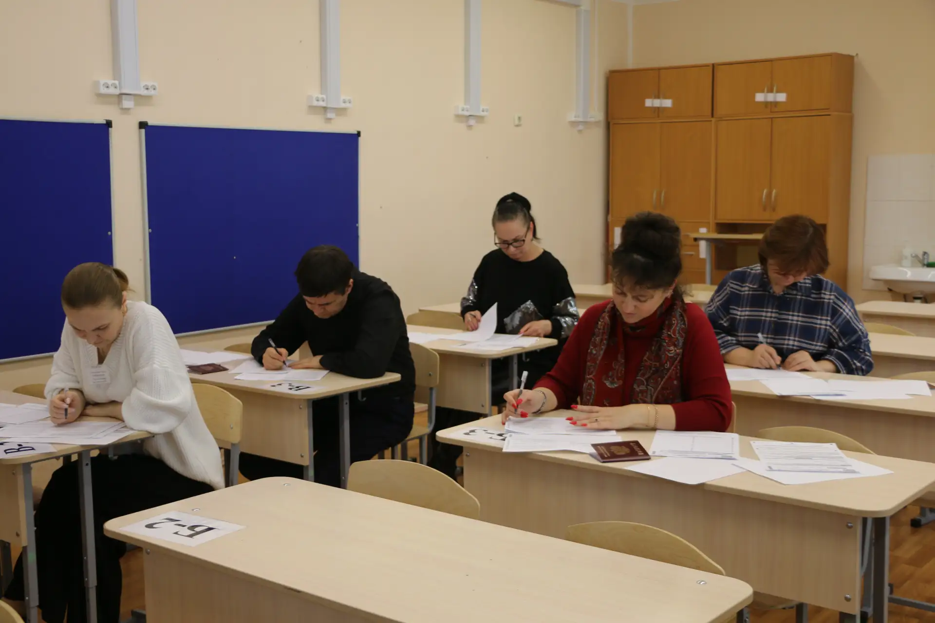 Родители сдали ЕГЭ: как это было 📘  29 апреля родители наших выпускников прошли через процедуру ЕГЭ 