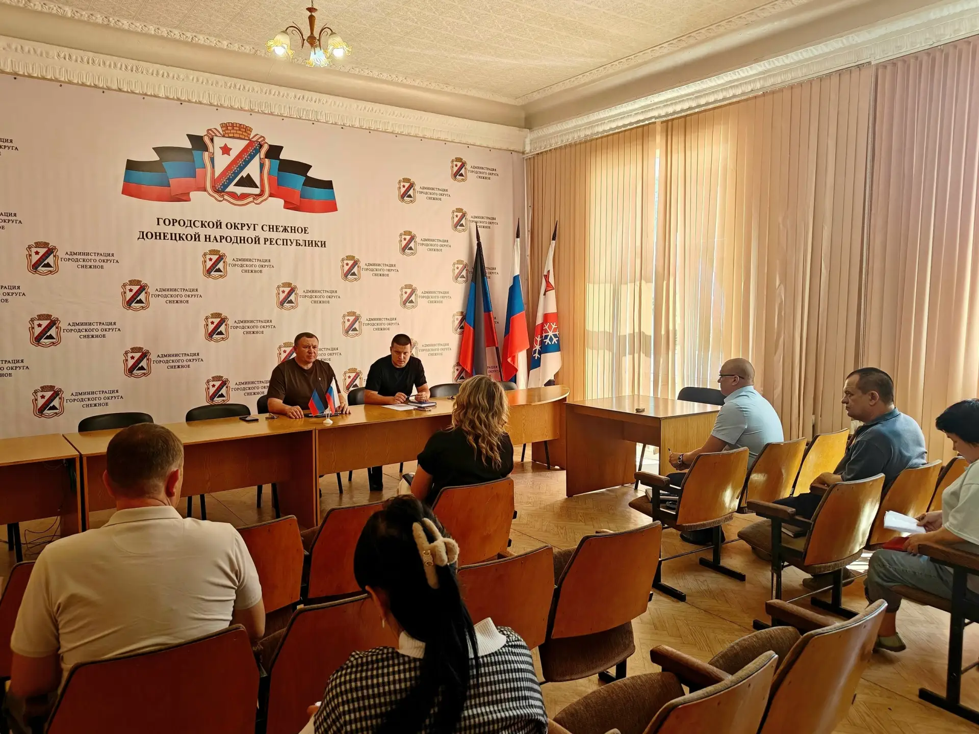 В Снежном обсудили подготовку ко Дню города и Дню шахтера.