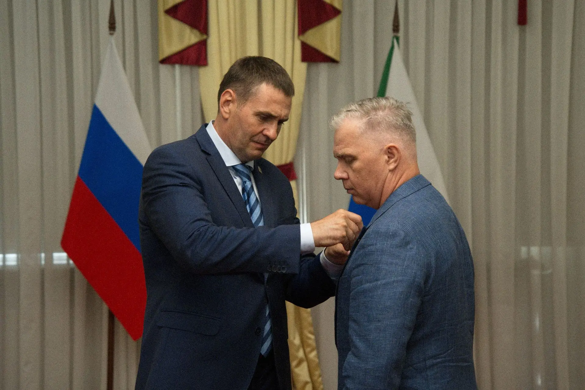 Накануне Дня строителя вручил награды людям, руками которых создаётся облик нашего реги...