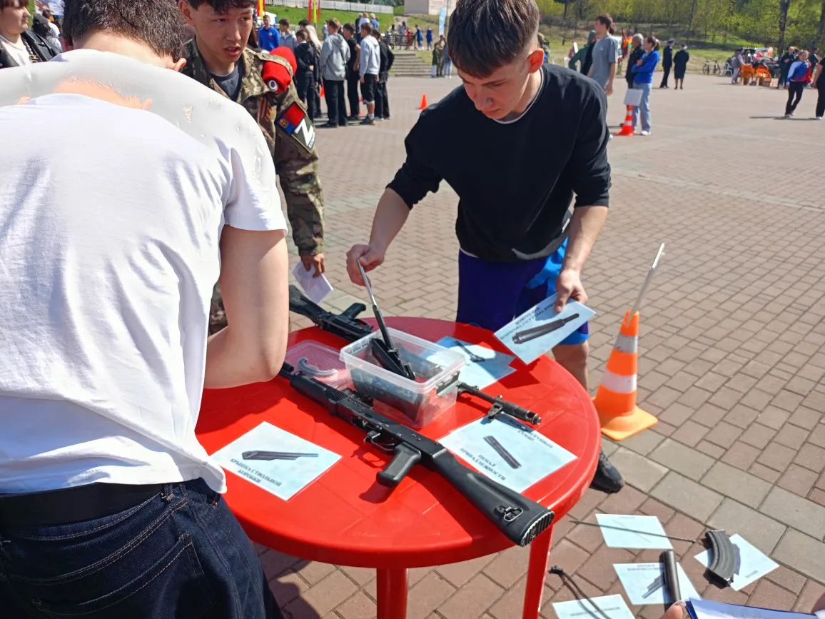 Третье место в соревнованиях "А ну-ка, парни! " у Черноусова Платона!   📍Поздравляем Черноусова Плат