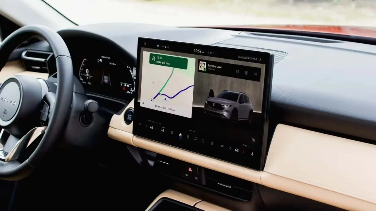 Mazda в центре скандала после полного отказа от физических кнопок в автомобиле. 🚗📱

Производитель 