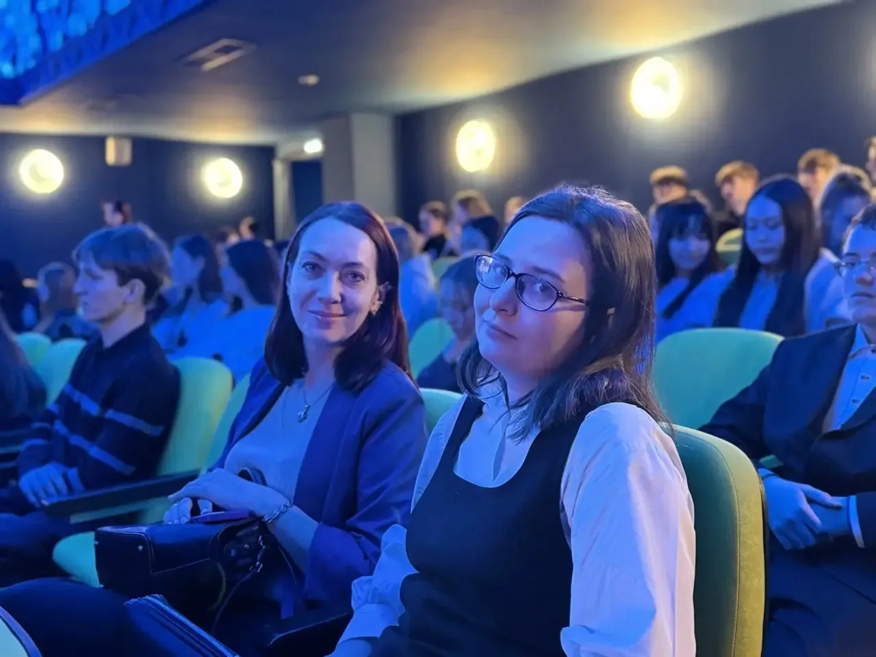 #пушкинская_карта  🎭 Вчера, в рамках реализации программы «Пушкинская карта», студенты Академии серв