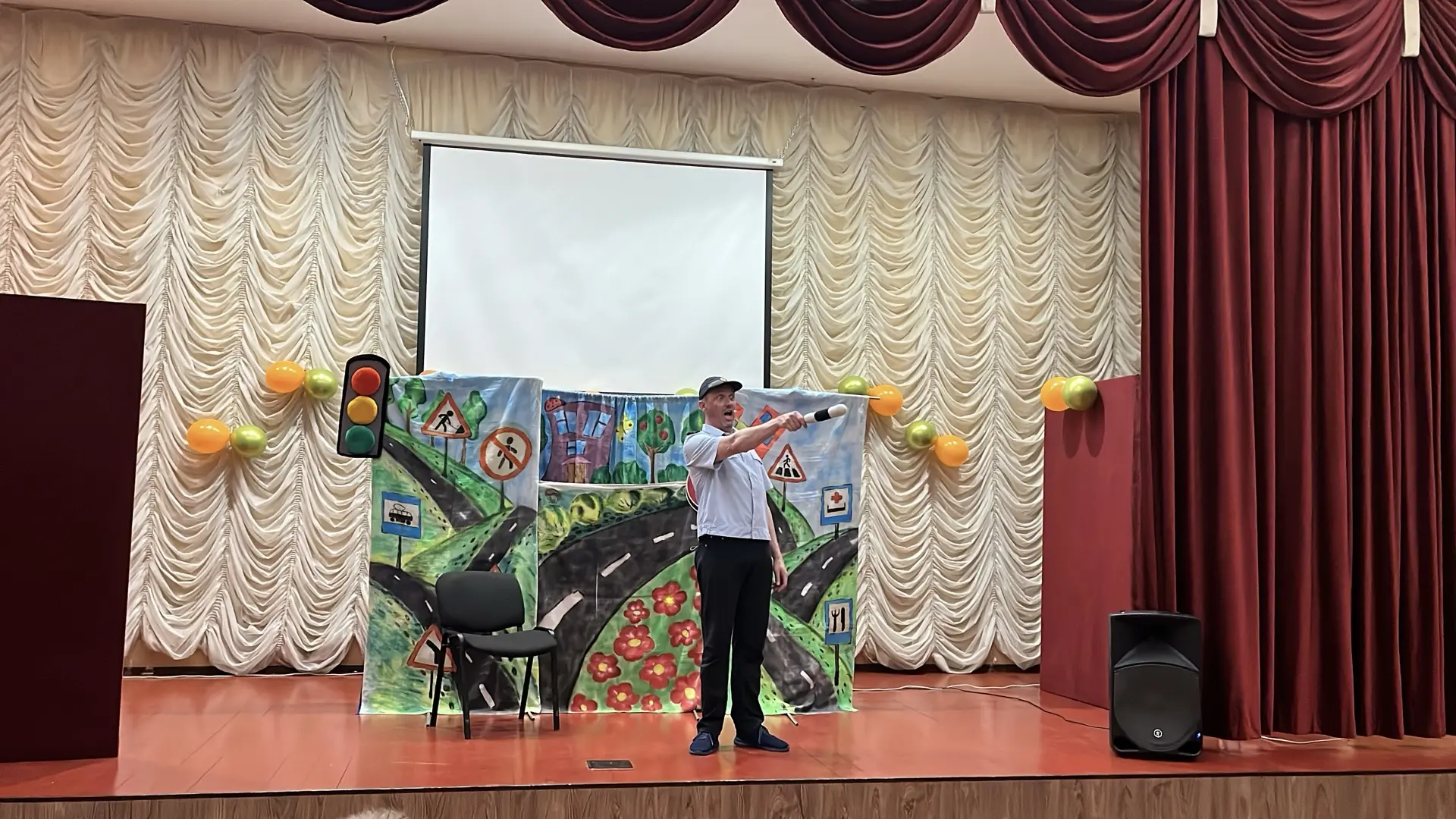 🎭🚦Сегодня в нашей школе состоялось яркое и познавательное театрализованное представление Воронежског