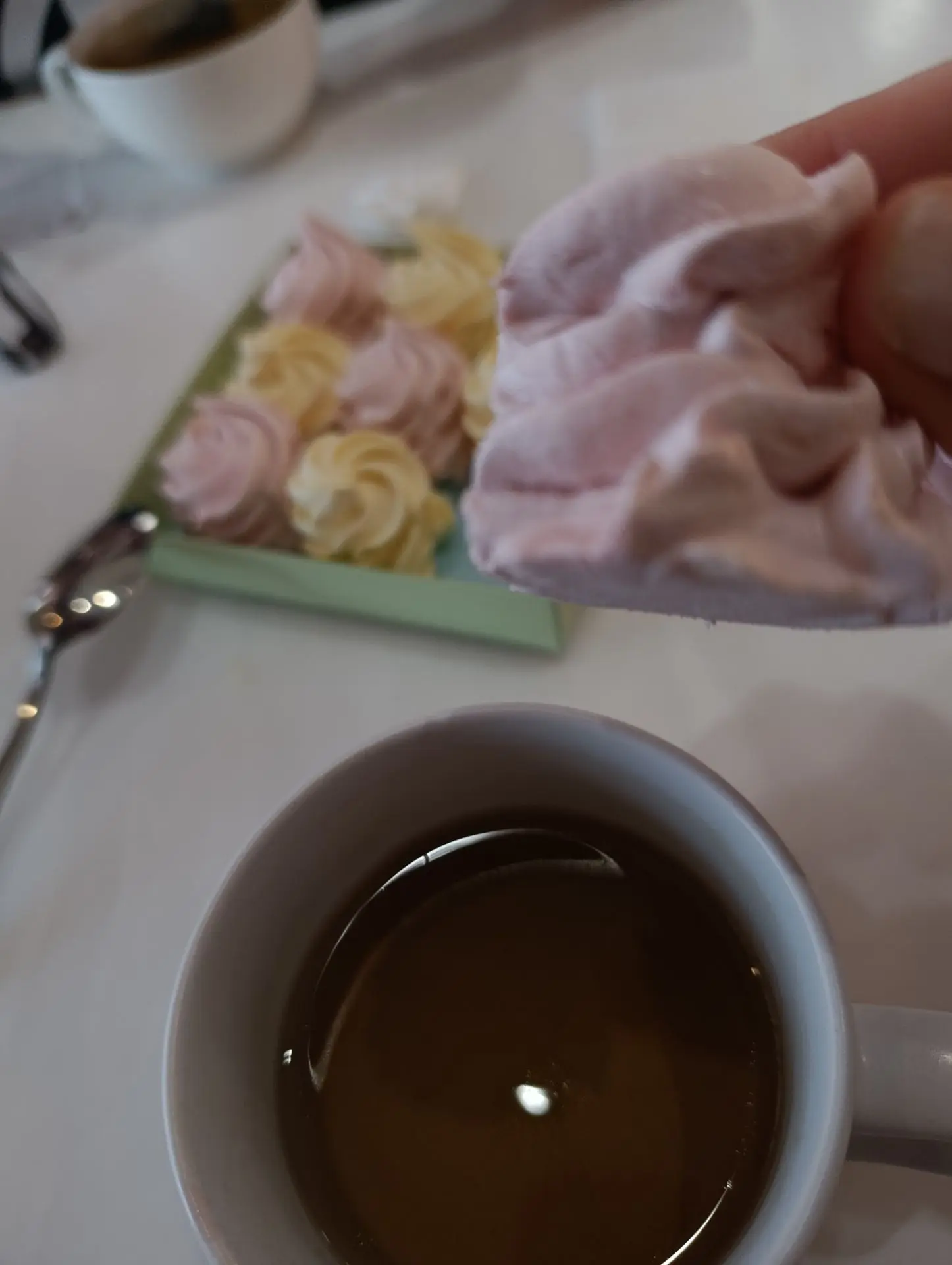Не все вкусное полезное, но этот зефир какой то особенный, без сахара.  Если зефир, тол...
