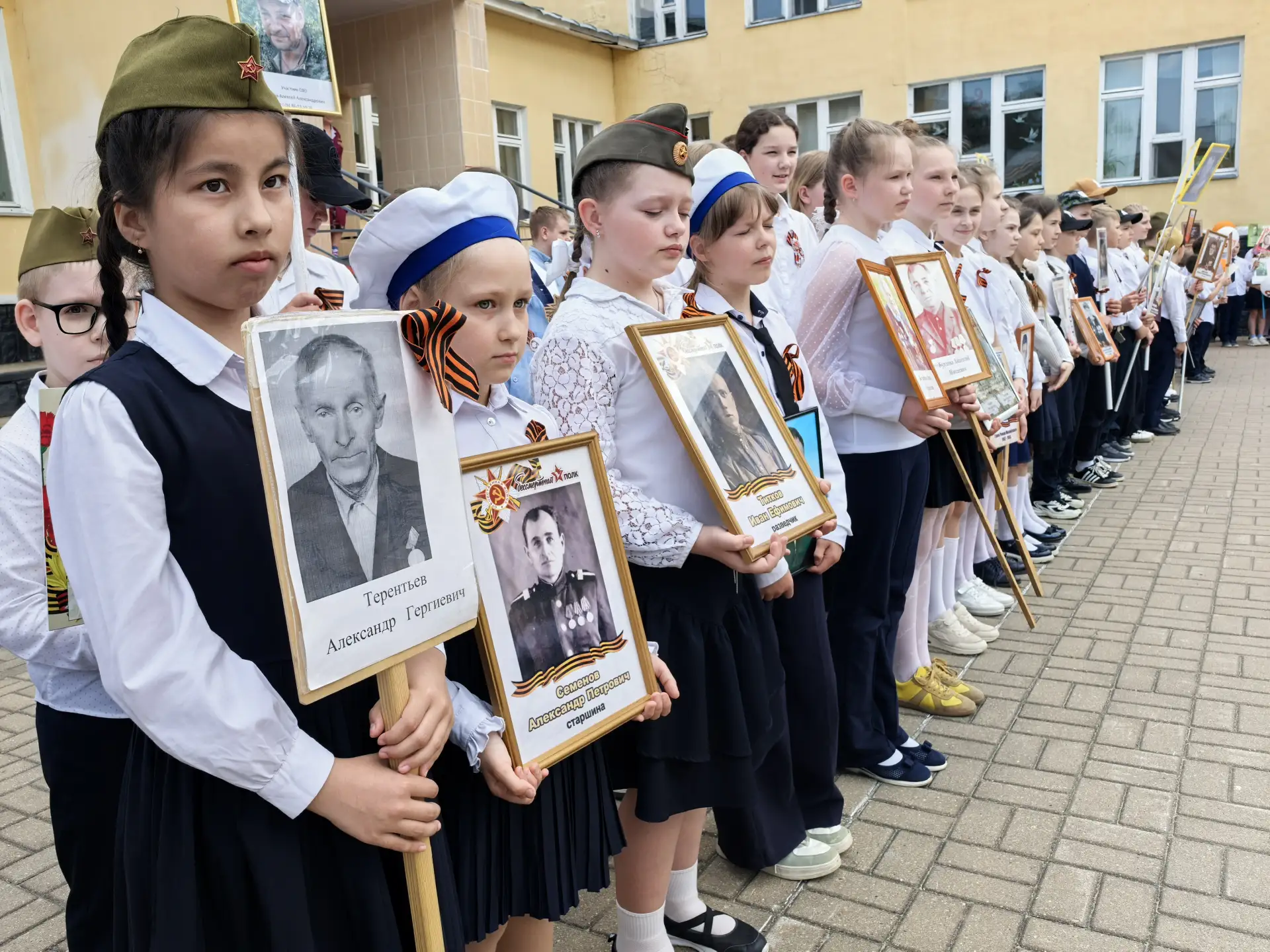 🌟 День Победы: память, которая объединяет   Во все века героизм и мужество воинов России, мощь и сла