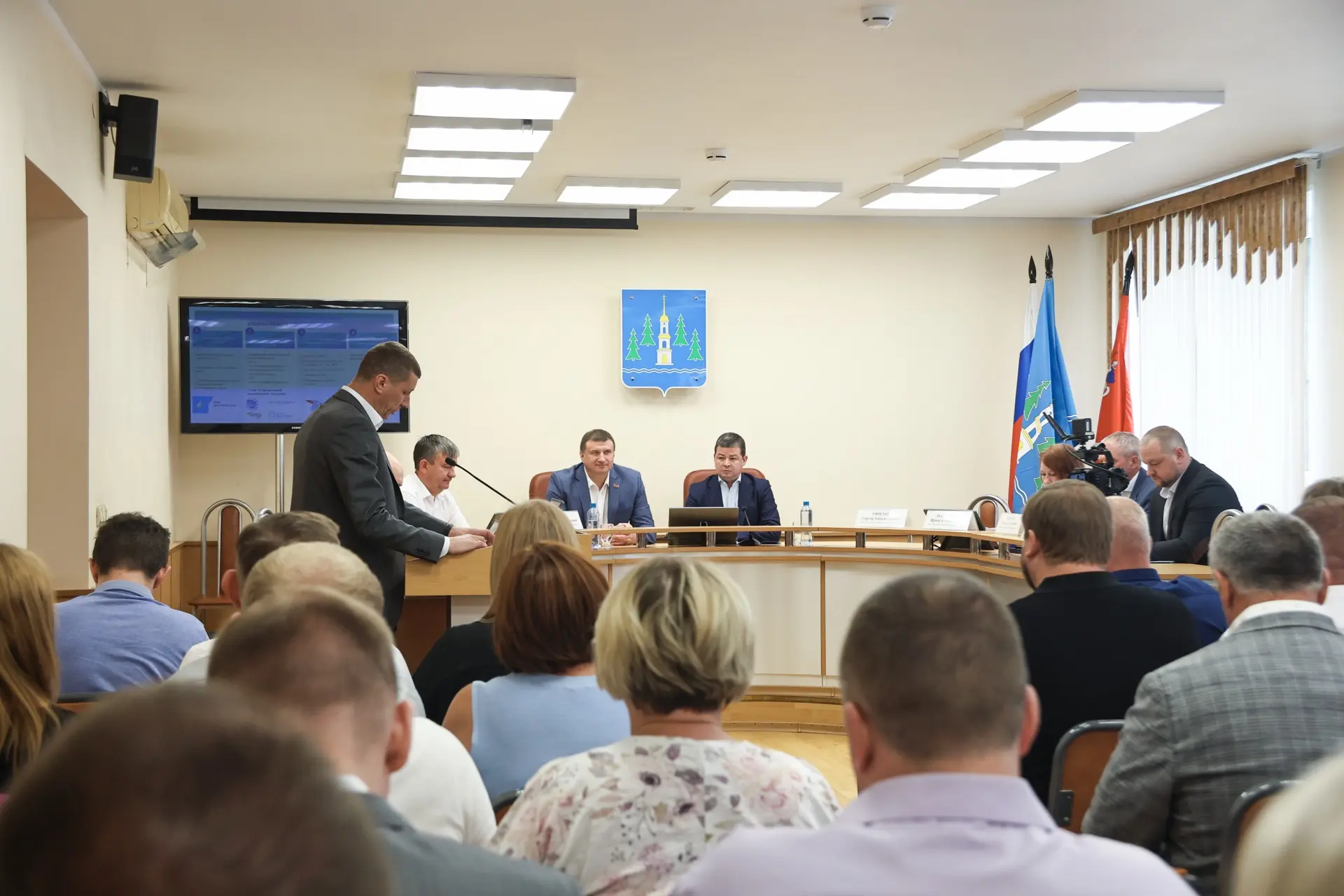 Провели еженедельное оперативное совещание администрации Раменского муниципального округа.