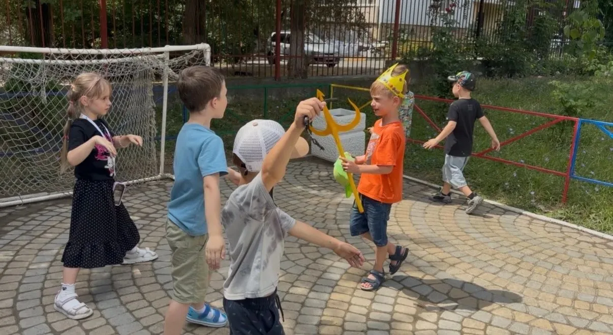 ✨🌊Сегодня наши ребята превратились в настоящих морских мастеров! Чтобы день Нептуна прошел интересн