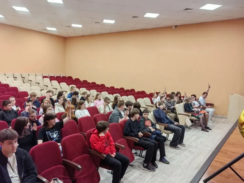 🛡️ Цифровая гигиена: что нужно знать каждому школьнику

В нашей школе для учеников 7-9 классов прош