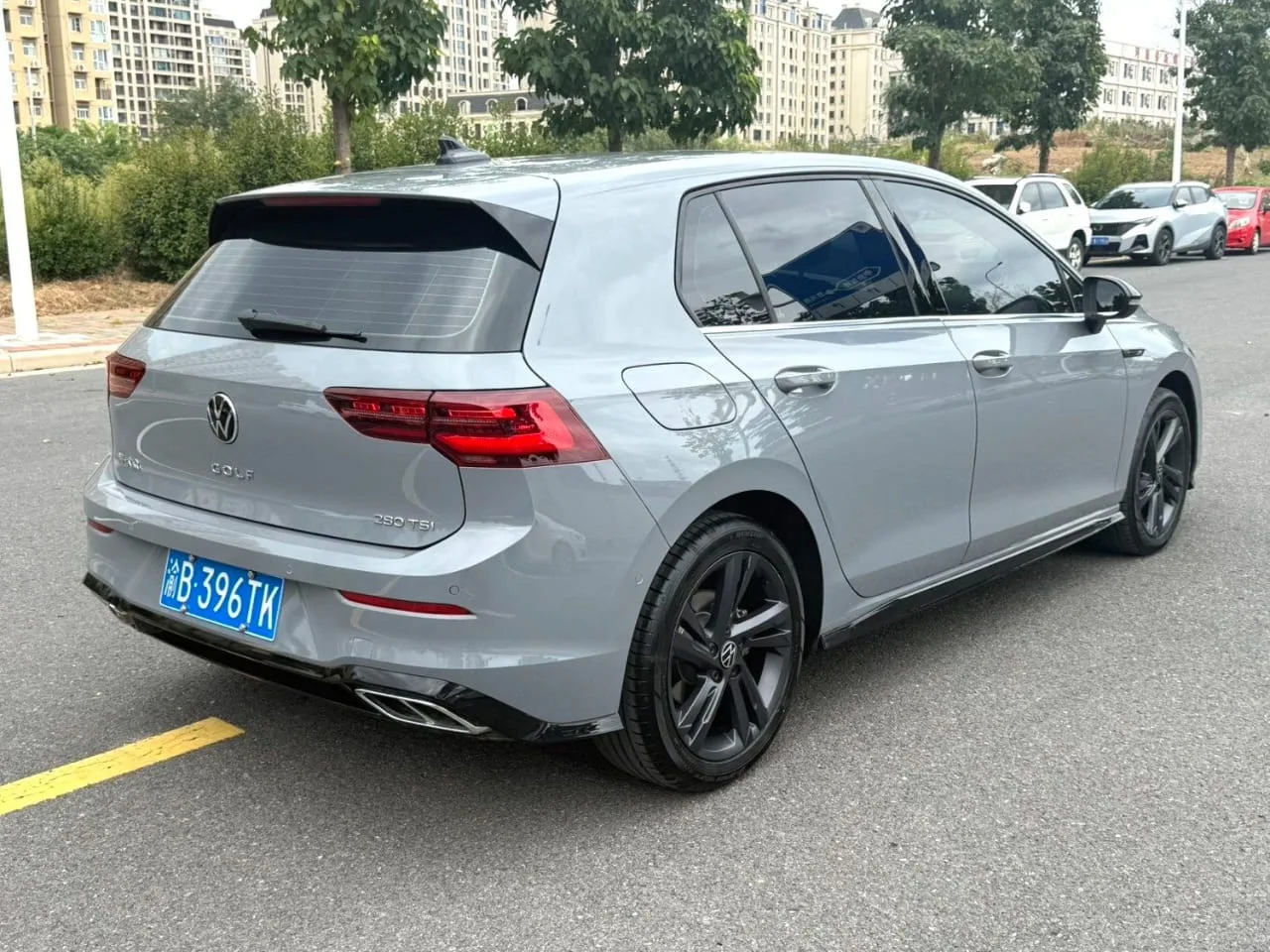 Фольксваген Гольф 8 PRO, модель 2023 года, 1.4TSI 280TSI, автомат