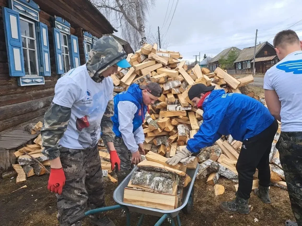 Молодёжный центр «Лидер» Каратузского округа: помощь рядом