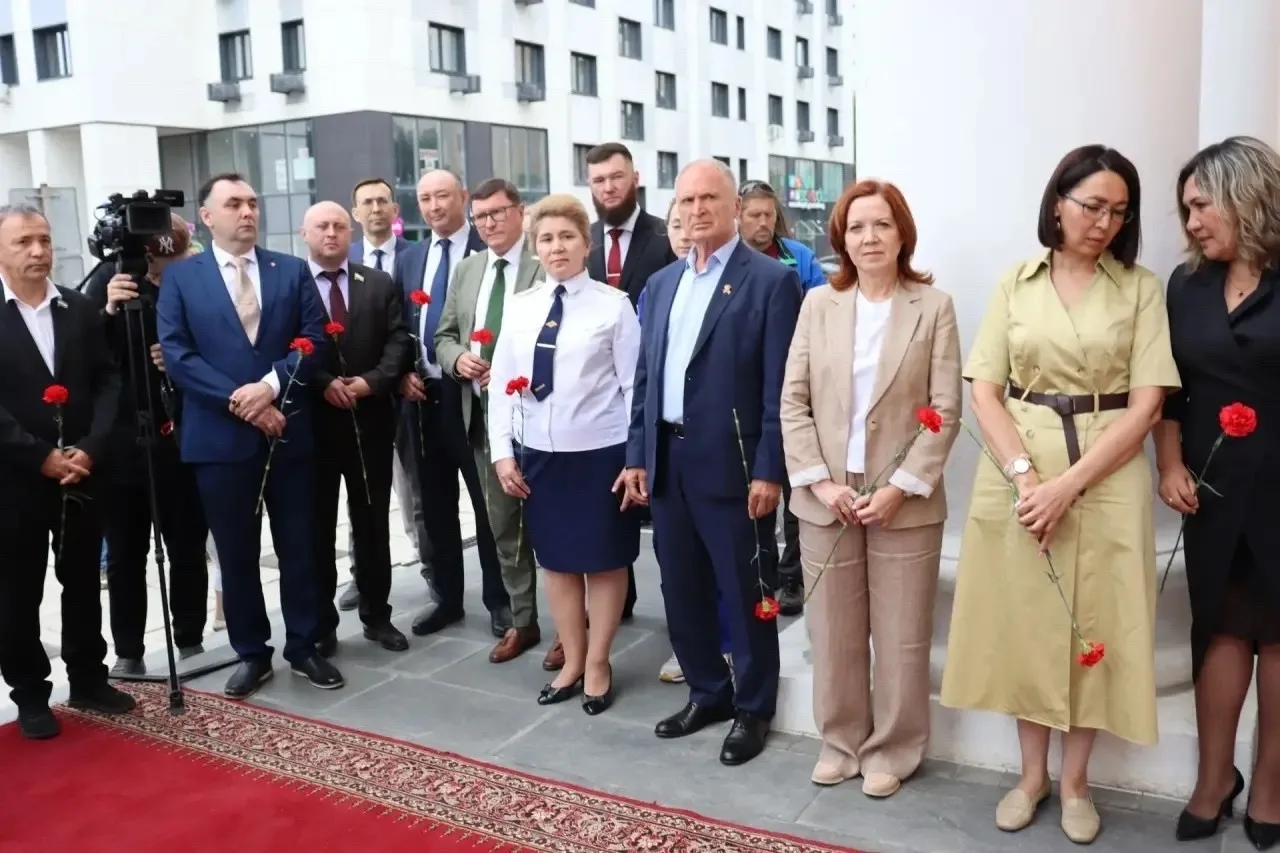 В начале июля принял участие в открытии мемориальной доски летчику-космонавту, дважды Г...