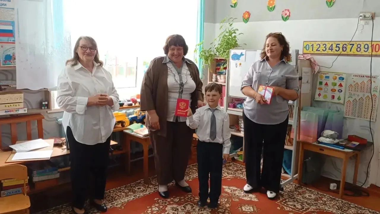 Прошёл  выпускной в подготовительной группе.  Ребята простились с детским садом.