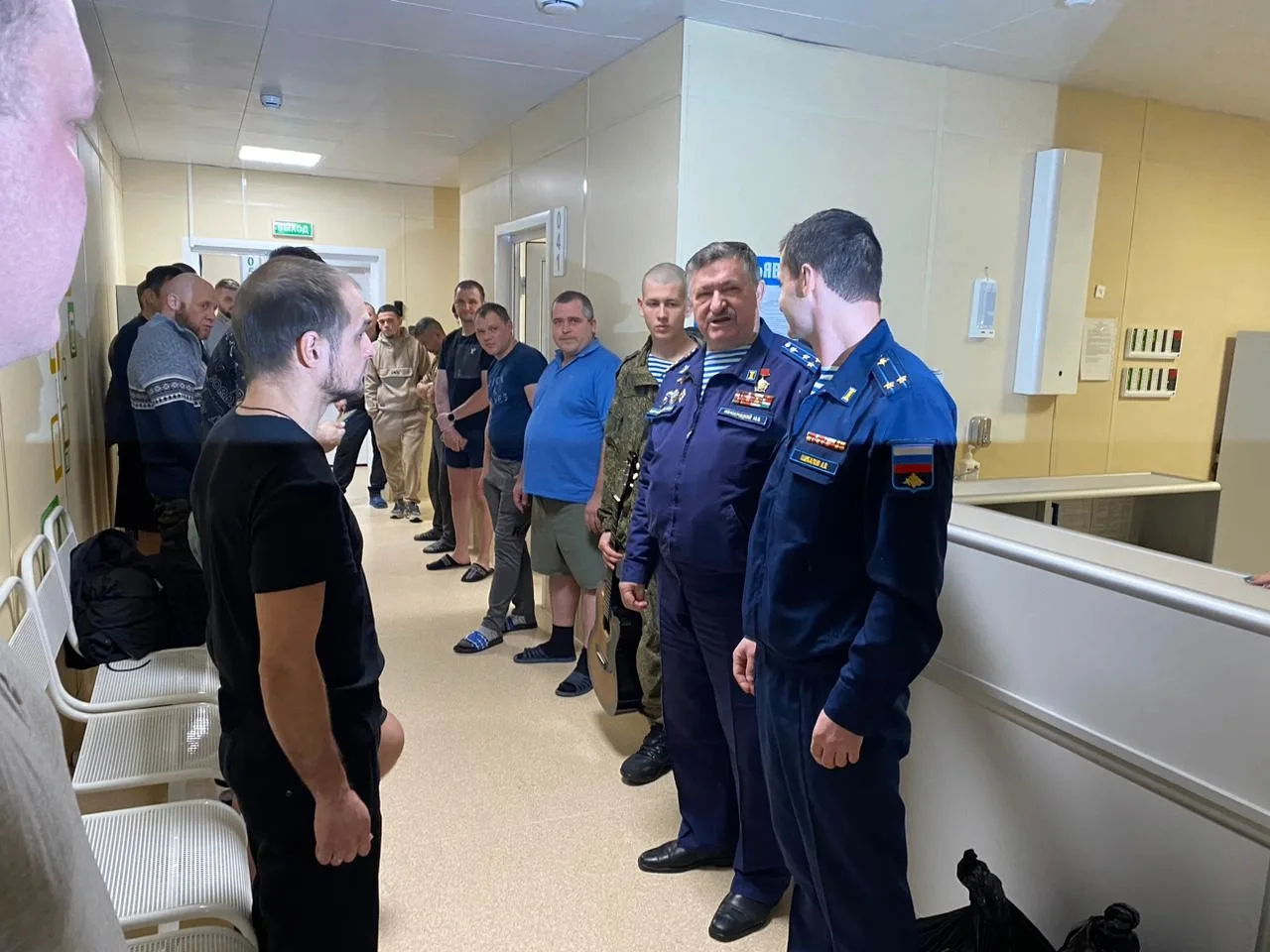 Своих не бросаем ✊  В преддверии 9 мая преподаватели, сотрудники и обучающиеся СибГУФК, совместно с 