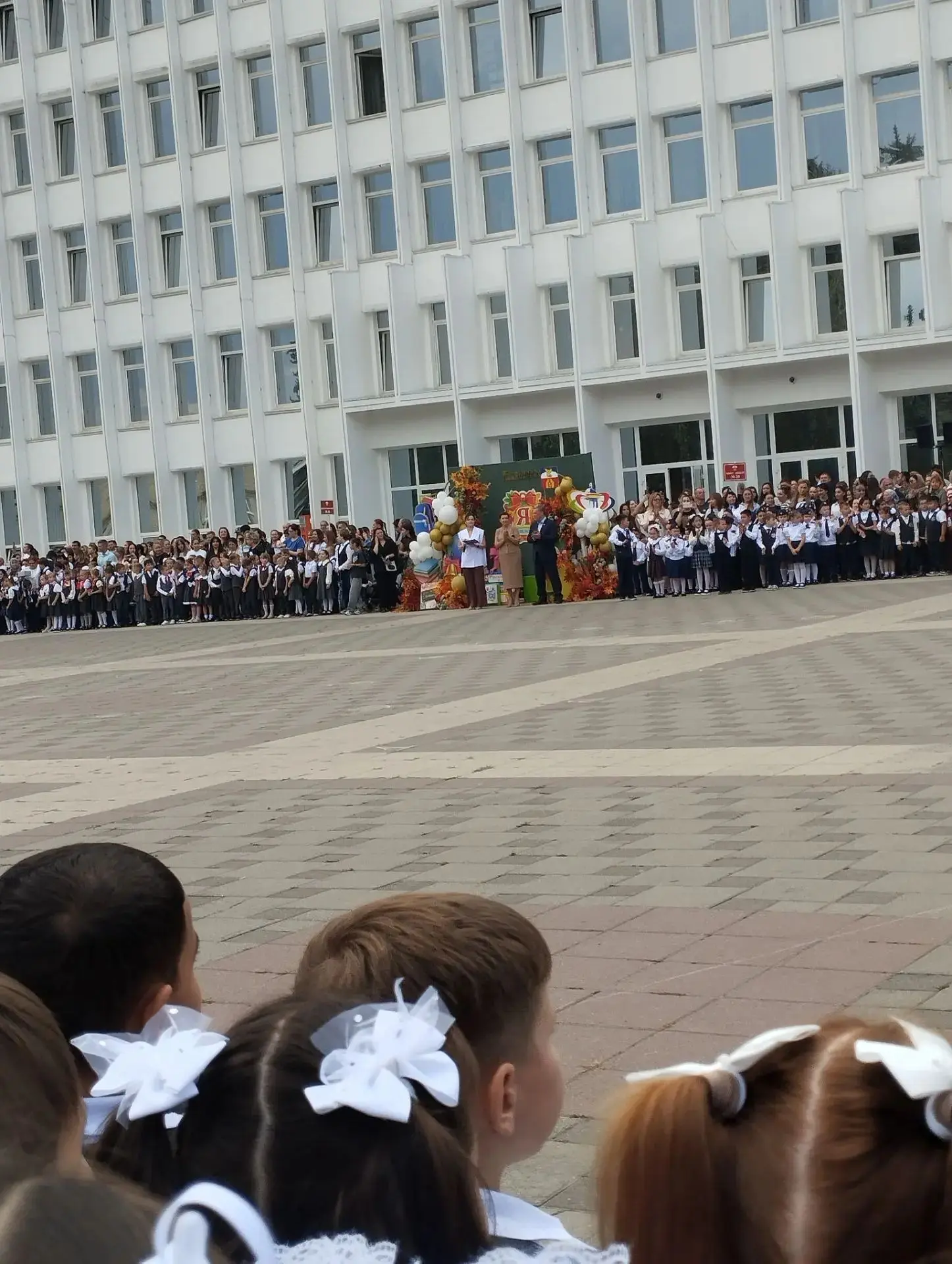Сегодня на главной площади города состоялось торжественное посвящение наших малышей в п...