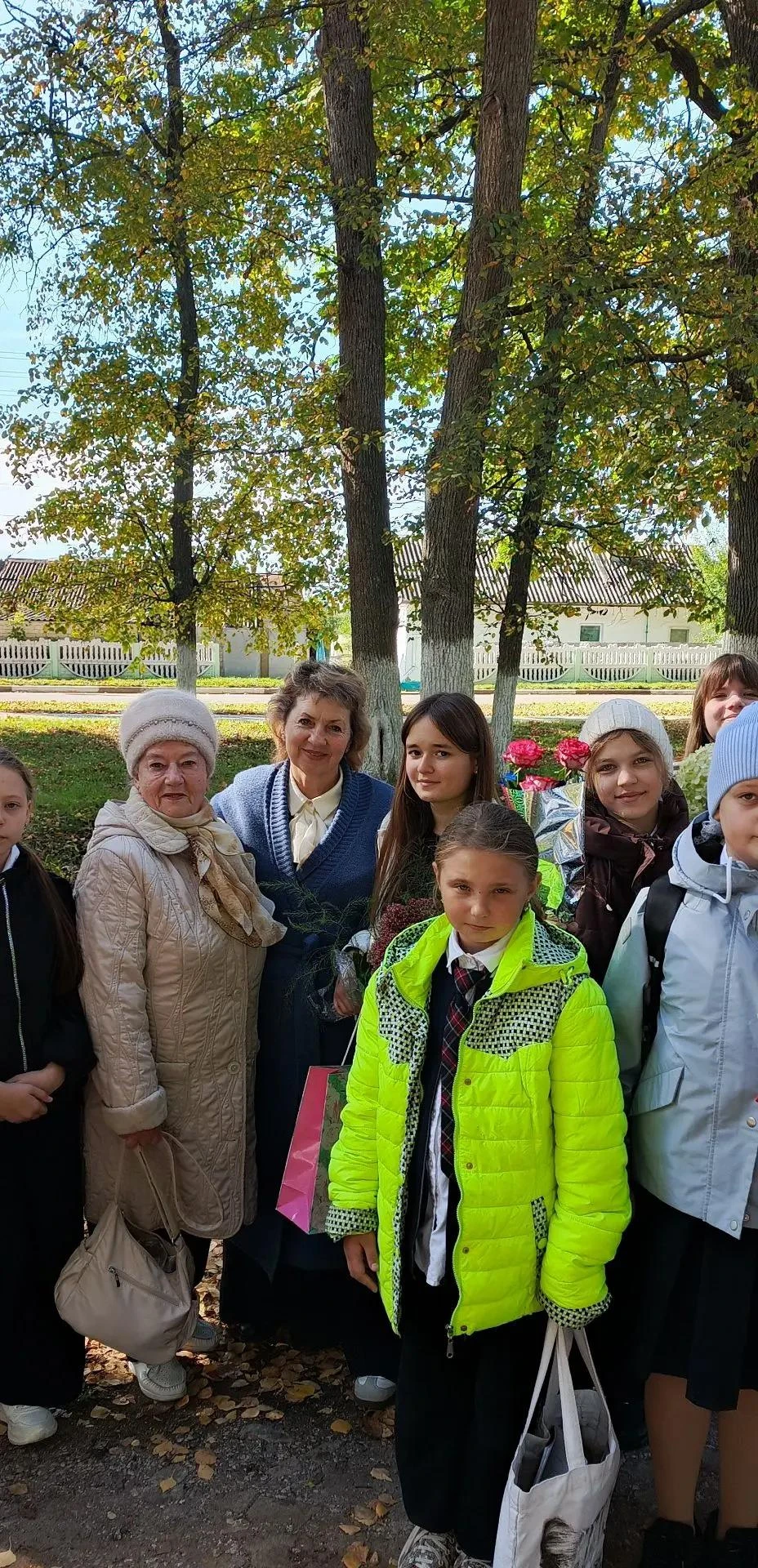 Традиции живы: ученики лицея навестили любимого учителя 🎓