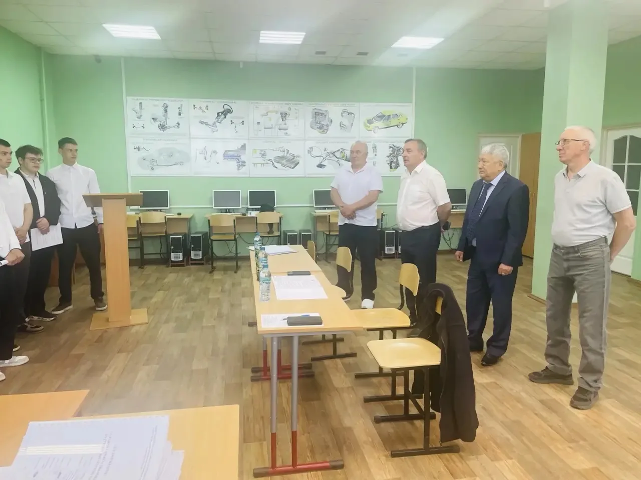 22 июня завершили защиту дипломных проектов выпускники специальности "Техническая эксплуатация подъе