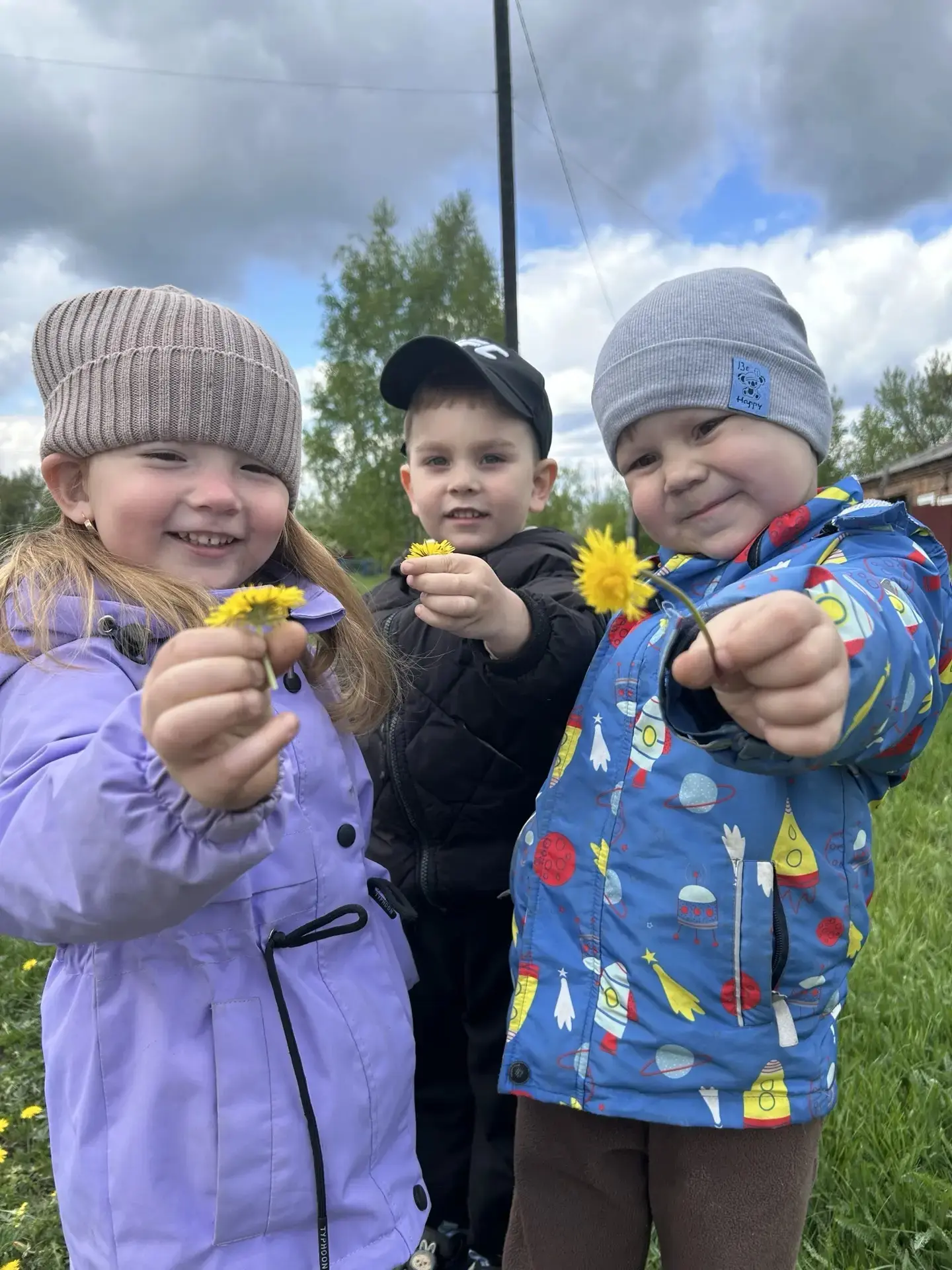 🌼 **Сегодня в младшей группе — День одуванчика!**
