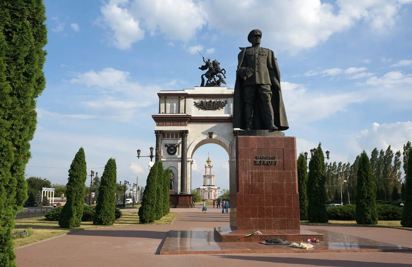 📍Центральной площадкой «Диктанта Победы» в Курской области станет мемориальный комплекс «Курская Дуг