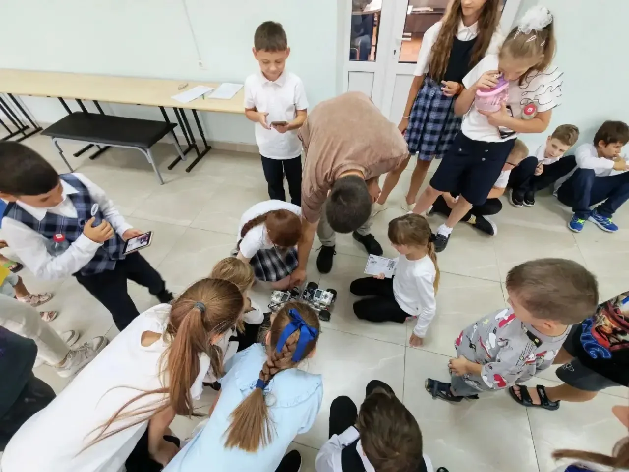 4 сентября ученики 4 «Г» класса побывали на Дне открытых дверей в Центре детского техни...
