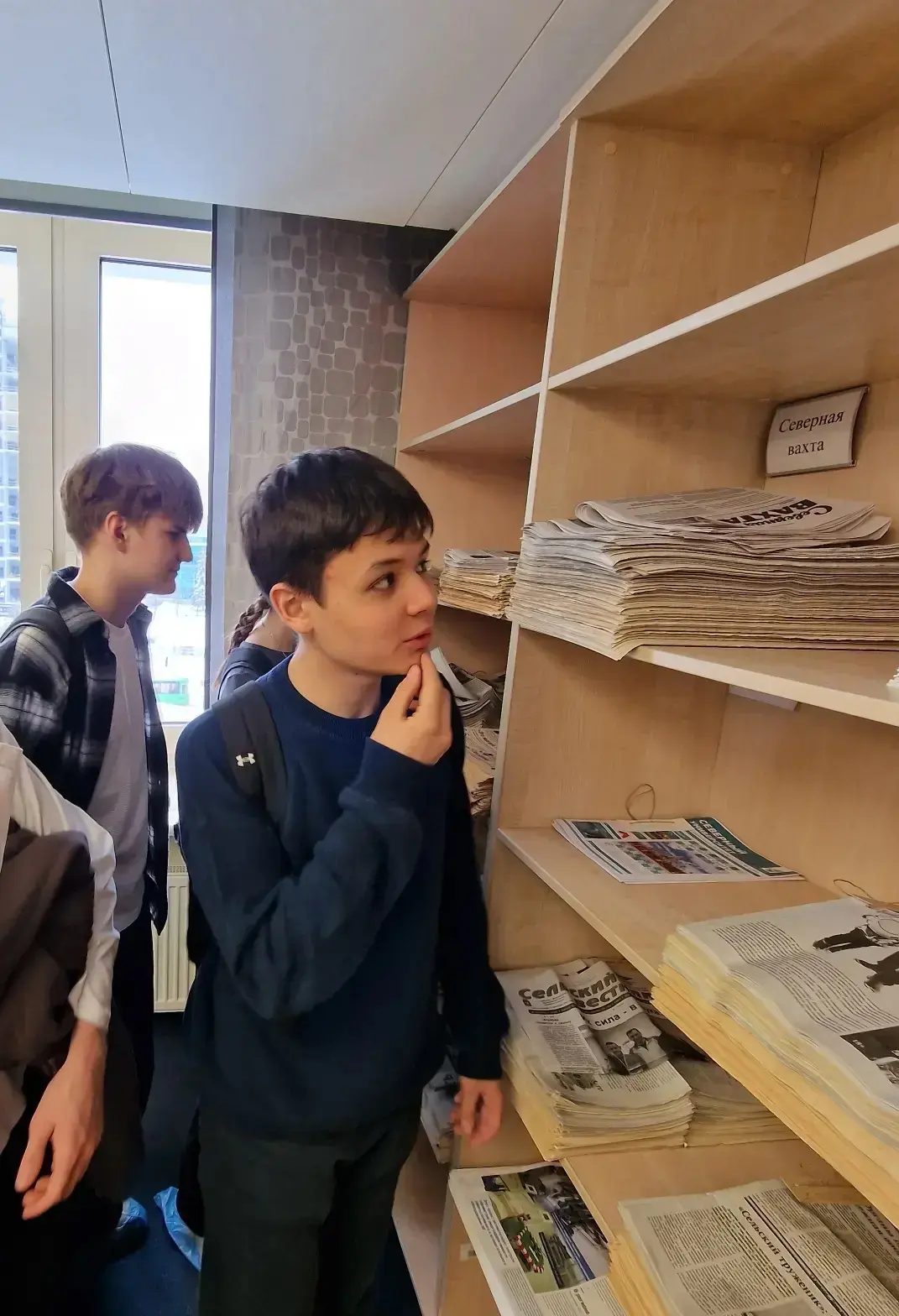 📚✨ Увлекательный день в библиотеке: поездка 8В класса в ТОНБ им. Д. И. Менделеева! ✨📚  Сегодня, 10 ф
