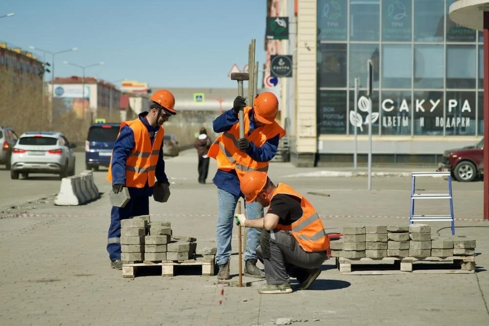 Стартовал первый этап реконструкции Театральной площади

Горожане уже заметили изменения: любимые ка