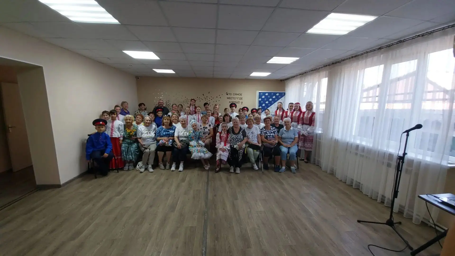 🎉 В Социальном центре Батайска прошёл концерт для пожилых людей! 🎶