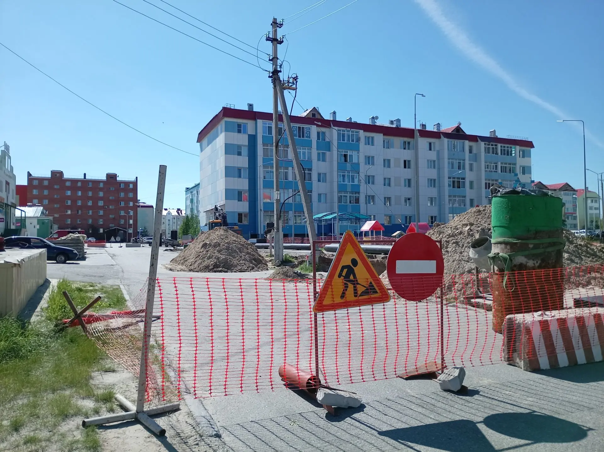 Проезд от ул. Парковой до пекарни перекрыт. К пекарне можно подъехать с другой стороны.