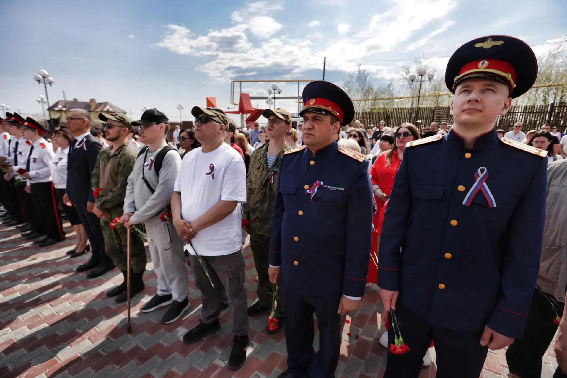 Офицеры следственного управления по Ямало-Ненецкому автономному округу приняли участие в праздничном