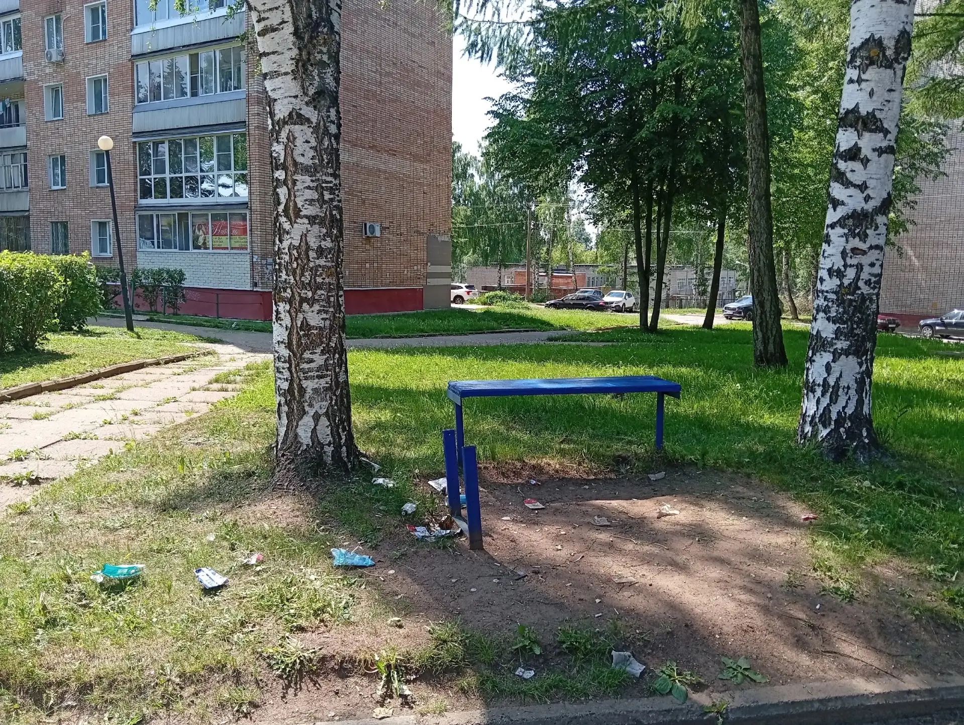 Сосновая. Забрать, забрали, но не заменили, как ожидалось🤷. Но как видно, свиньям это не мешает...�